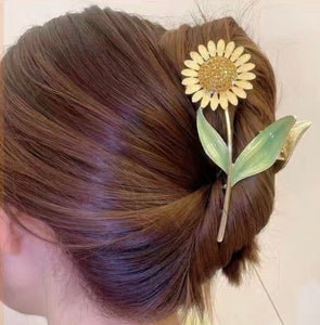 Sunflower claw clip